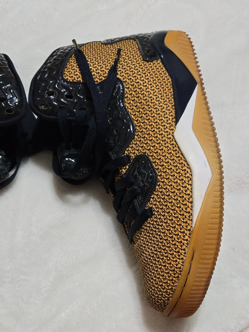 Jordan Mens' Black & Gold Knit High-Top Sneakers